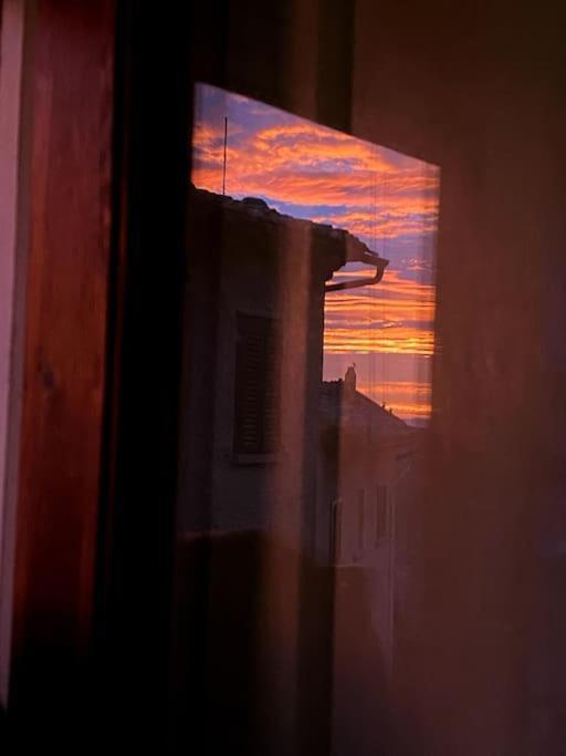 Casa Vacanze E Brevi Periodi Alla Porta Etrusca La Panchina Al Sole Volterra Eksteriør billede