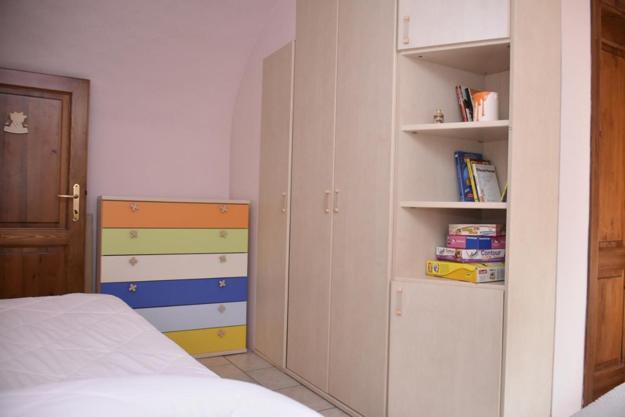 Casa Vacanze E Brevi Periodi Alla Porta Etrusca La Panchina Al Sole Volterra Eksteriør billede