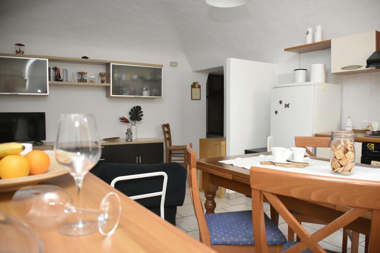 Casa Vacanze E Brevi Periodi Alla Porta Etrusca La Panchina Al Sole Volterra Eksteriør billede